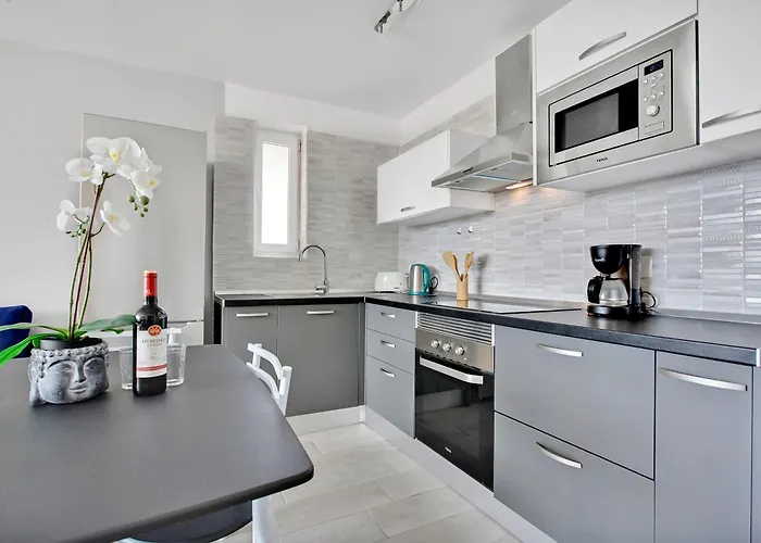 Apartamento One Bedroom Alex Near The *