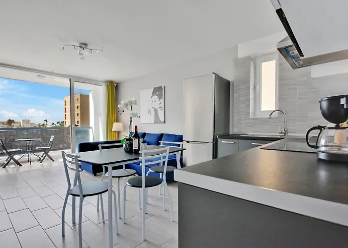 One Bedroom Alex Near The