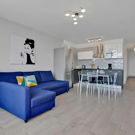 One Bedroom Alex Near The